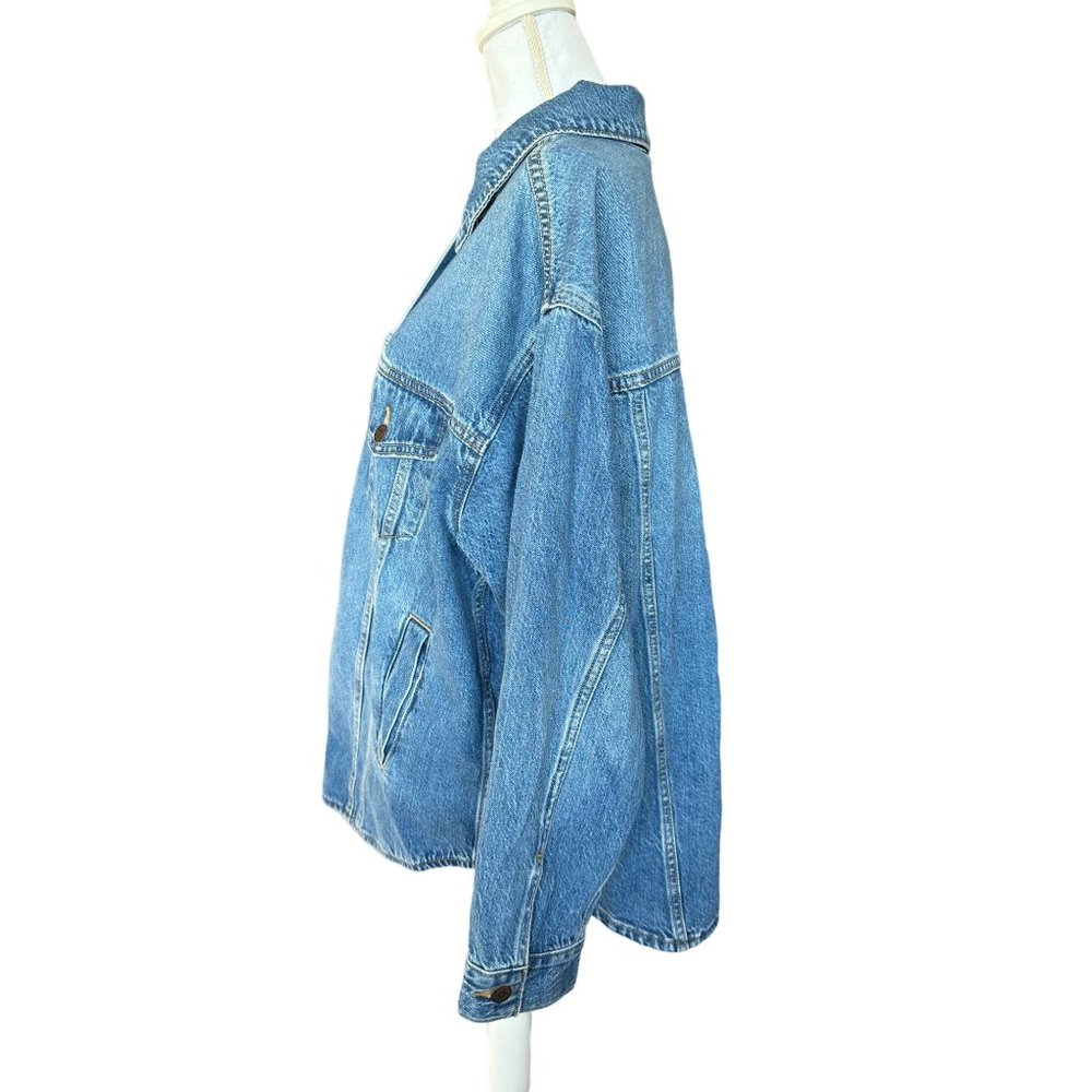 Levi Trucker Jacket Women's Size Large 4 Pocket Front Curved Hem Blue Denim NEW - Picture 4 of 11